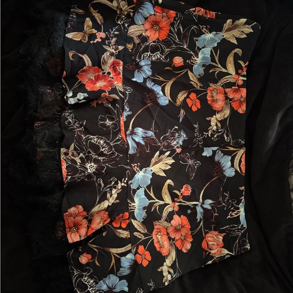 24W Who What Wear Floral Mini Skirt Lace Trim - Picture 5 of 6